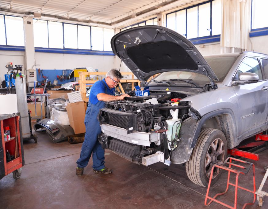 Carrozzeria e officina Meccanica a Piancastagnaio